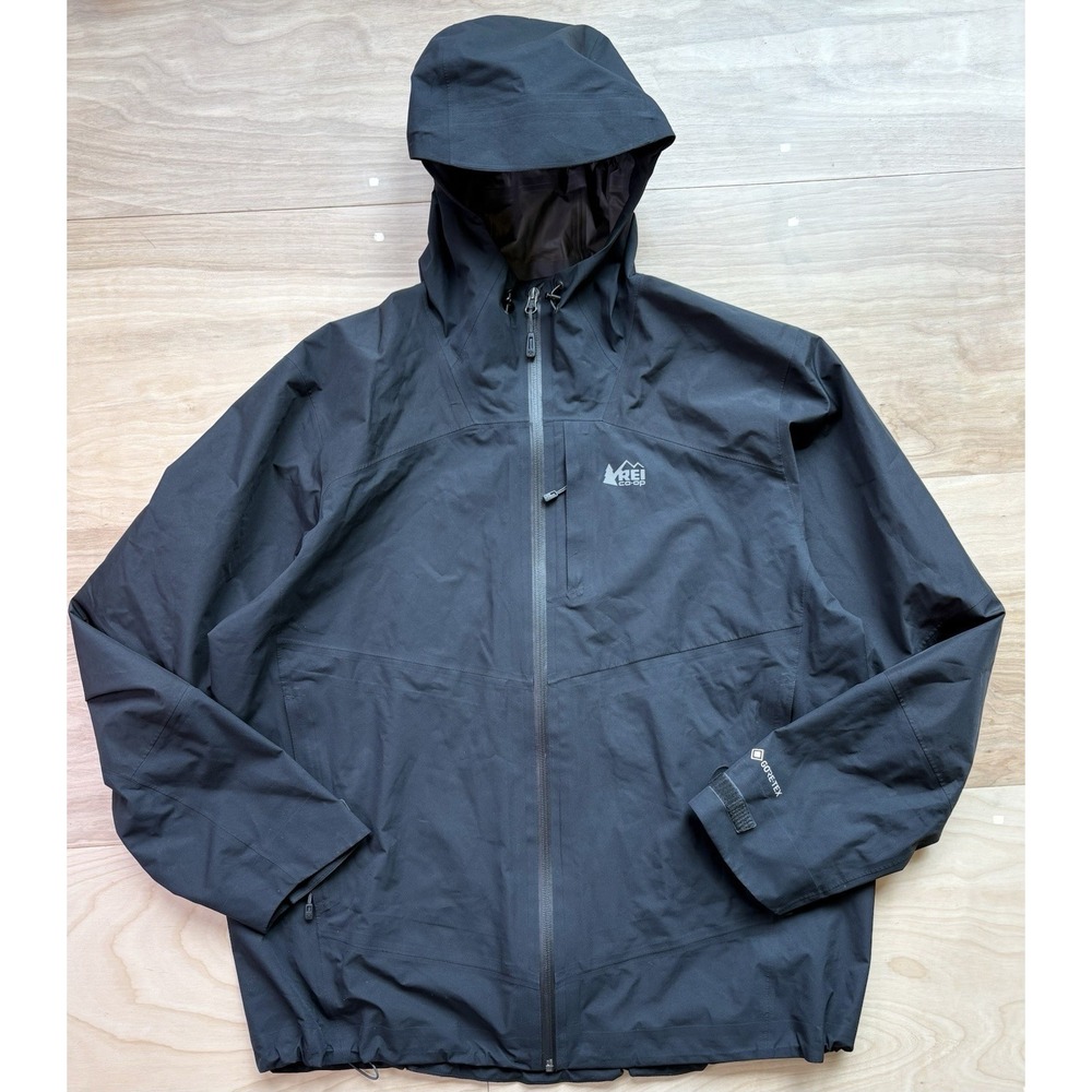 REI Co-op Jacket Mens Black Gore-Tex Hooded Rain Windbreaker Hiking L Gorpcore